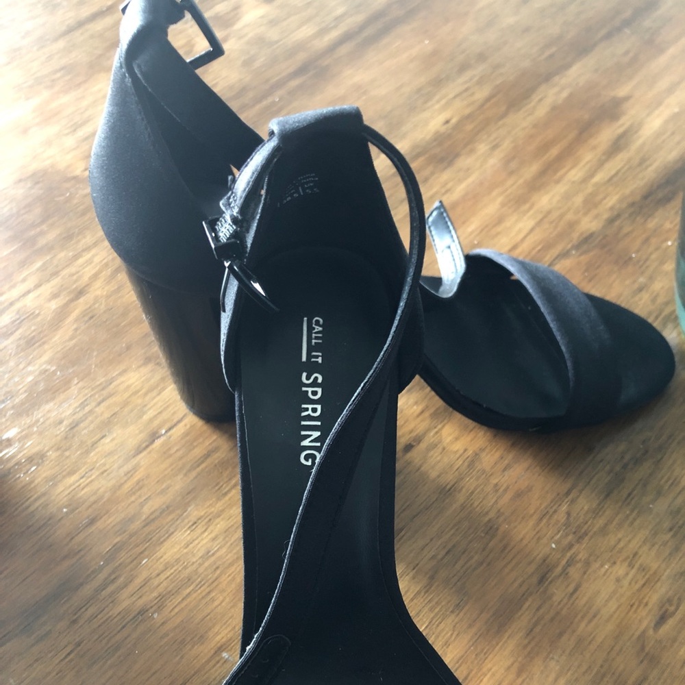 Call it Spring heels - Picture 3 of 3